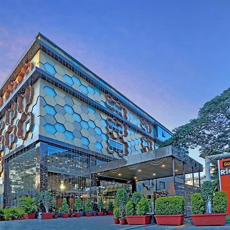 Rio Meridian Hotel Mysore Bagian luar foto