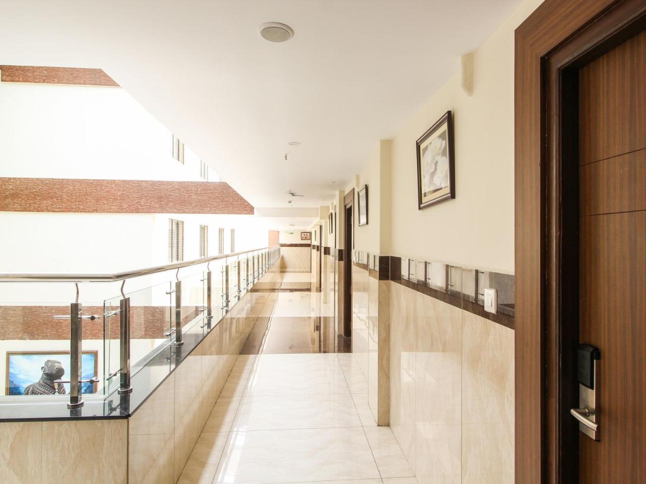 Rio Meridian Hotel Mysore Bagian luar foto