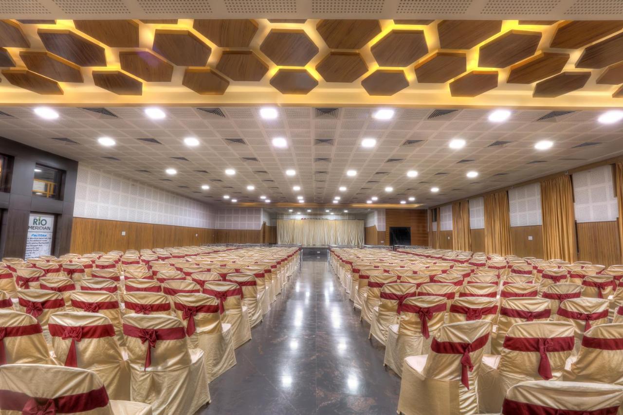 Rio Meridian Hotel Mysore Bagian luar foto